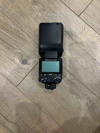 Вспышка Nikon SB-5000