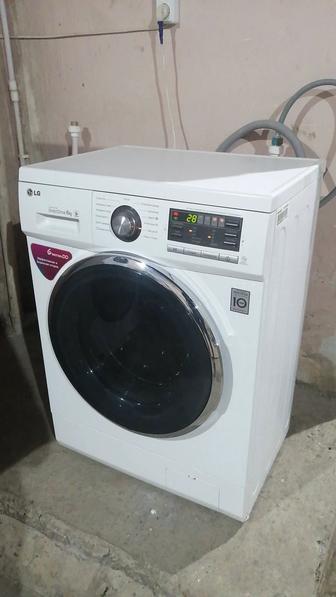 Продам стиральную машину LG