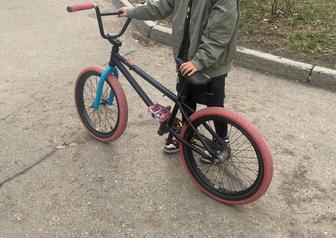 Продам велосипед BMX.