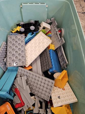 Продаются более 100 б/у деталей от оригинального Lego Duplo