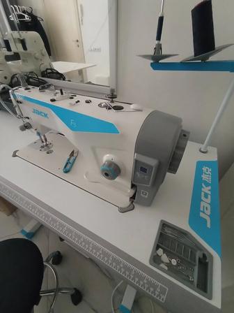 Промышленная швейная машинка