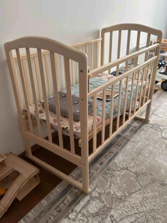 Продам детскую кроватку