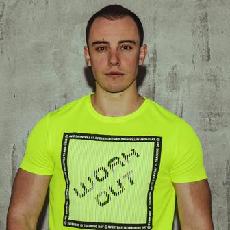 Фитнес-тренер