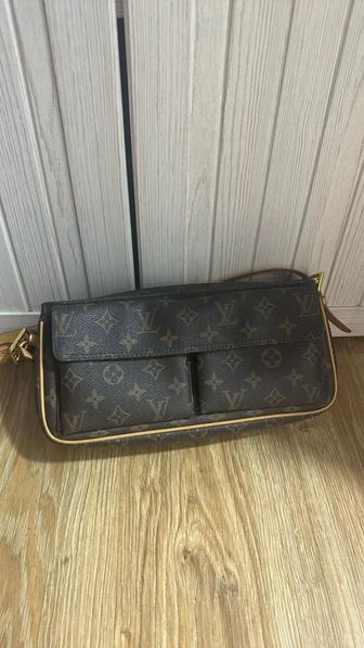 Сумка Louis Vuitton LV