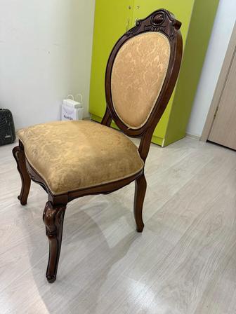 Стулья