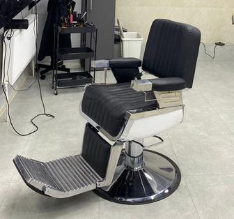Продам барберское кресло