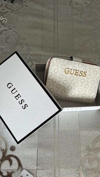 Продам кошелек Guess, оригинал