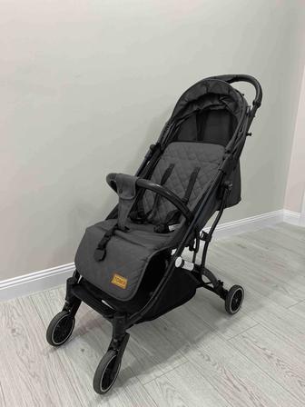 Продам прогулочную коляску