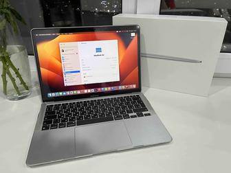 Продаю MacBook Air 13