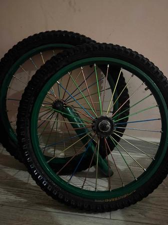 два колеса на велосипед