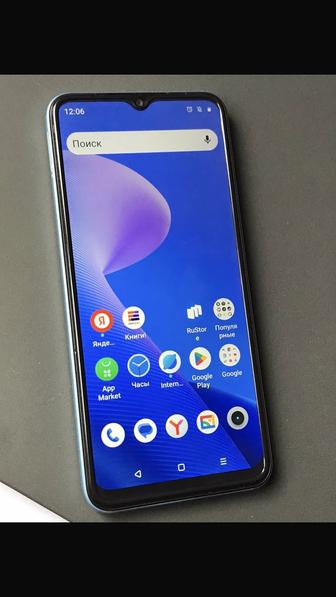 Телефон новый realme RMX3690 64gb