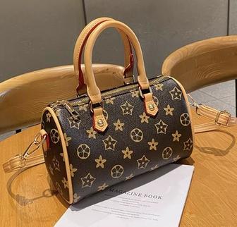 Женская сумка LV