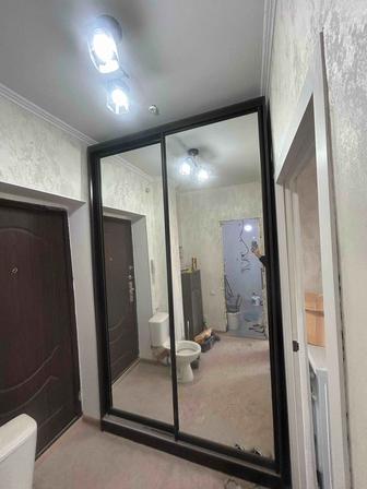 Продам шкаф и тумбу для обуви