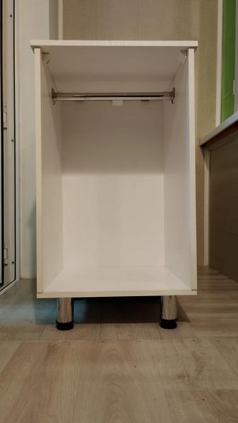 Тумба белая ЛДСП с перекладиной