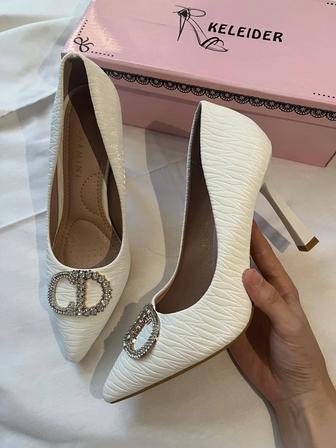 Женский туфли