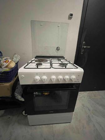 Продам газовую - электрическую плиту