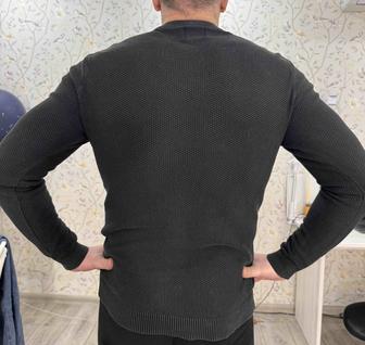 Чёрный мужской свитер хлопок