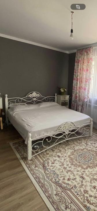 Кованный кровать