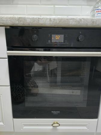 Продам духовой шкаф.