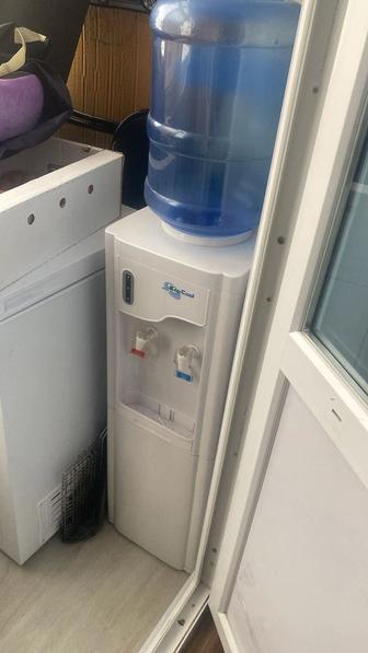 Диспенсер для воды