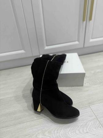 Сапоги из натуральной замши