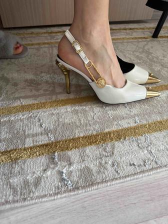 Туфли Versace