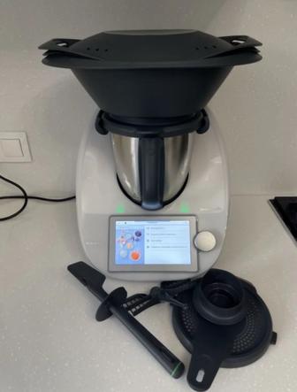 Продаю thermomix tm6