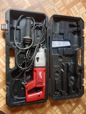 Продам срочно! Установка алмазного бурения Milwaukee dd 2-160 xe.