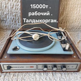 Продам проигрыватель пластинок