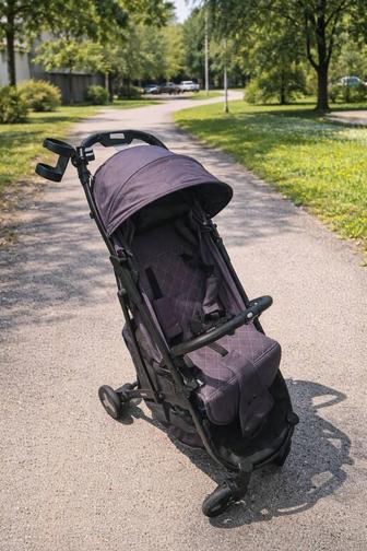 Продам прогулочную коляску Mstar