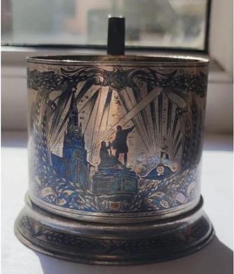 Продам серебряный подстаканник