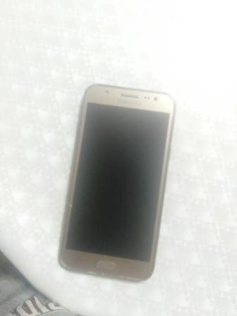 Продам сотовый телефон Galaxy J5