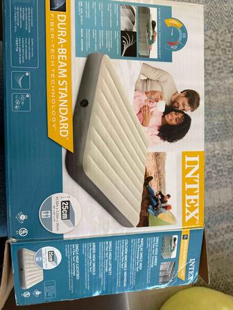 Надувной двуспальный матрас с электронасосом