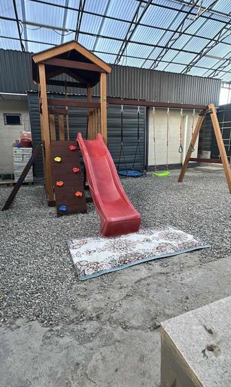 Продам детскую игровую площадку