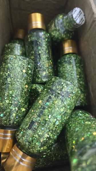 Продам глиттер блёстки для глаз лица и тела цвет зелёный объем 35 мл