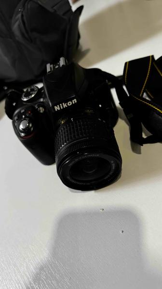 Фотоаппарат Nikon D3300 с объективом 18-55 (сумка в подарок!)