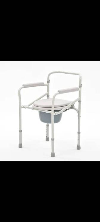 Продам новое кресло туалет