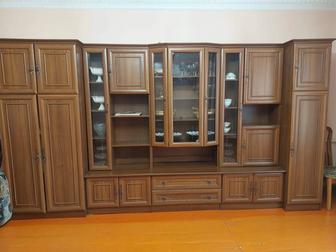 Шкаф для гостиной