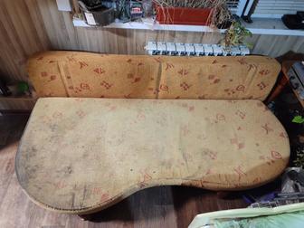 Диван-кровать 190х130 и пуфик 55х70