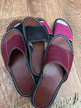 Кожаные тапочки