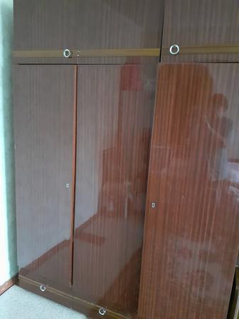 Продам плательный шкаф