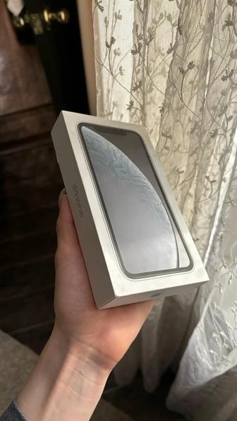 iPhone XR 64Gb White