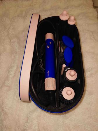 Продам мультистайлер Dyson Airwrap Complete Long HS05 в идеальном состоянии