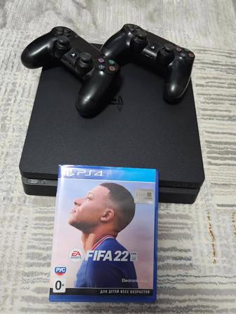 Продам PS4 Slim на 1ТВ