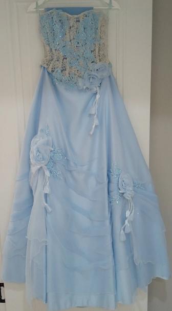 Вечернее платье