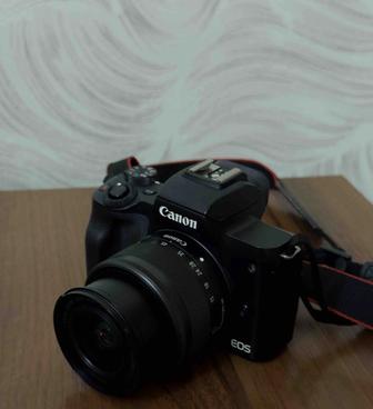 Canon EOS M50 Mark II, объектив 15-45mm