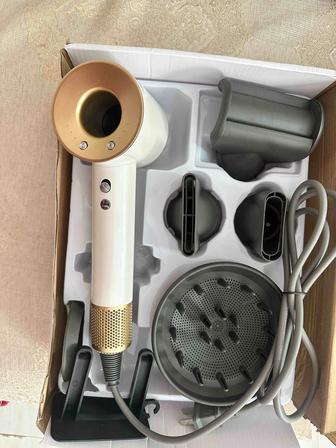Продаётся Дайсон supersonic фен и стайлер люкс копия HD08