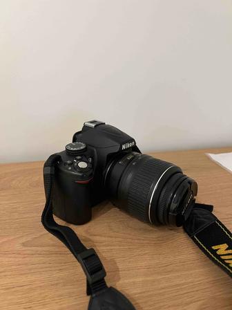 Продам фотоаппарат nikon d3000