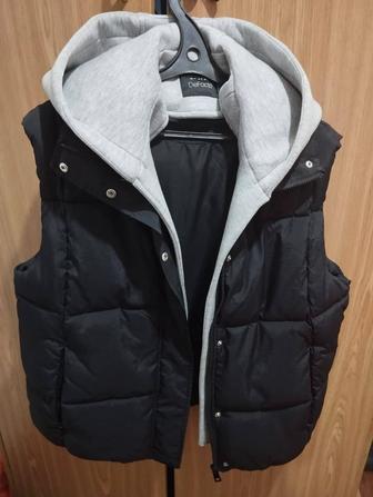 Продам жилетку