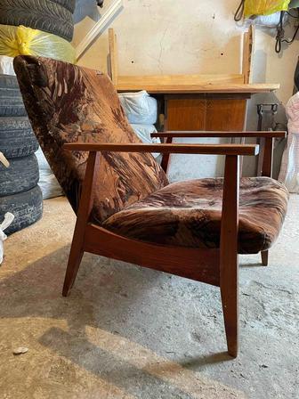 Продам кресла винтажные.